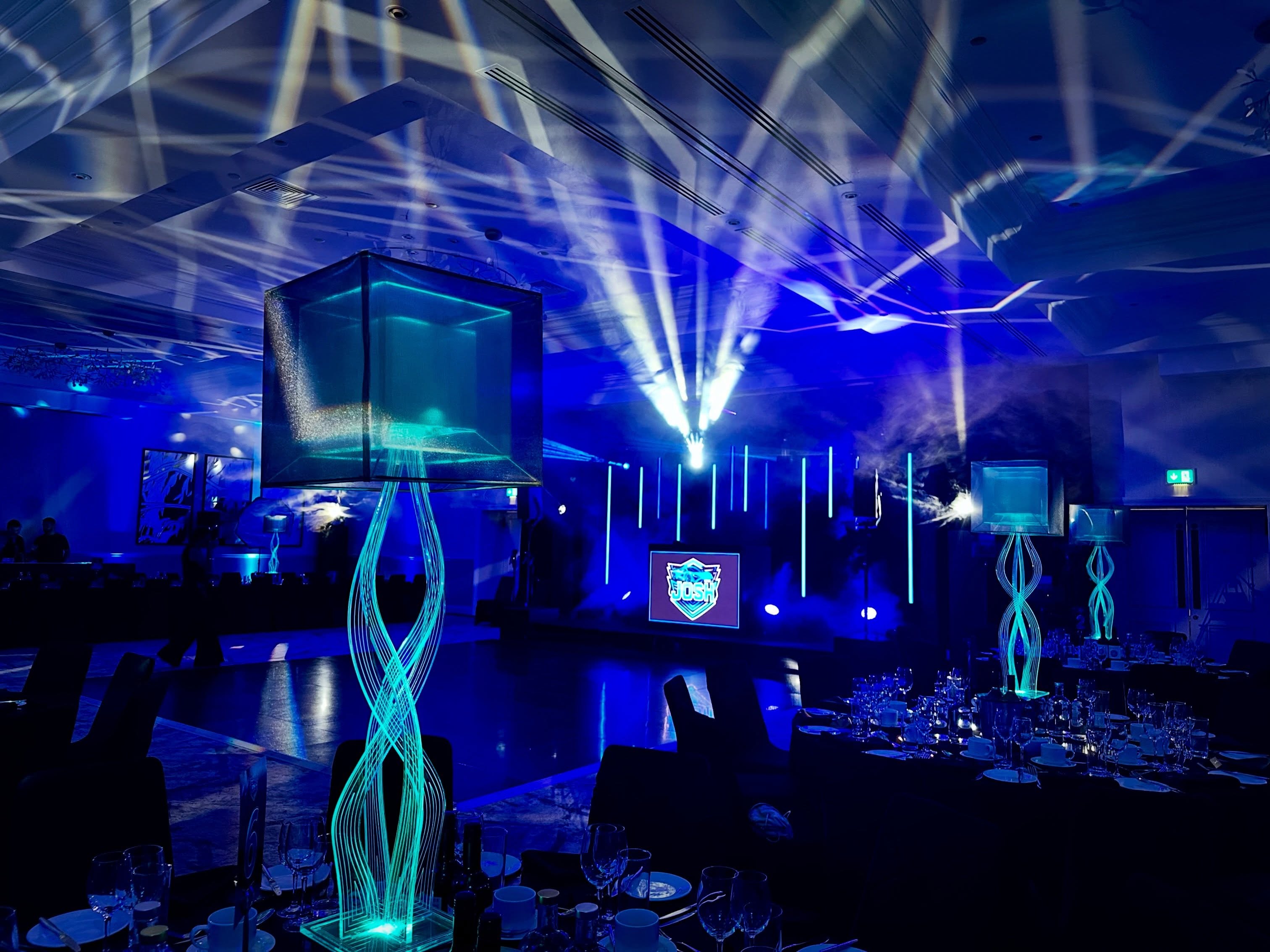 Creative lighting and sculptural table centres
